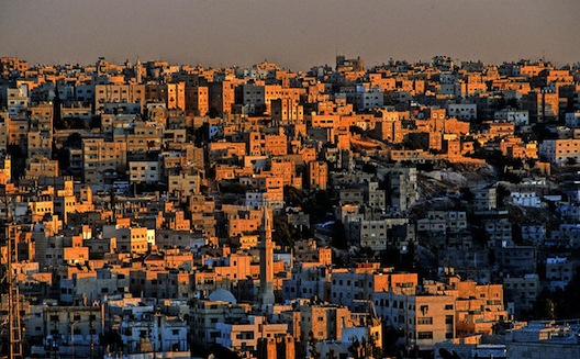 نظرة على أنواع الشركات في بيروت، دبي وعمَّان
