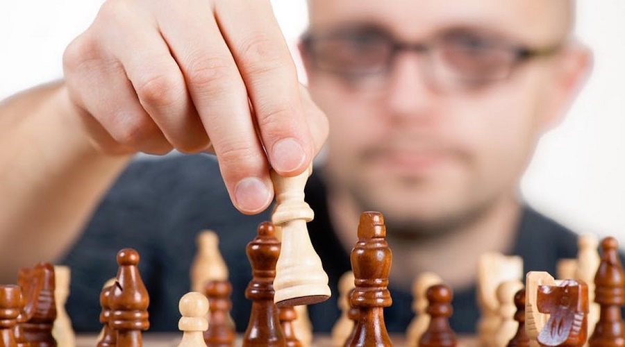 فهد الفلاح: هذا ما أعرفه عن اختيار الأعضاء الأوائل في الفريق