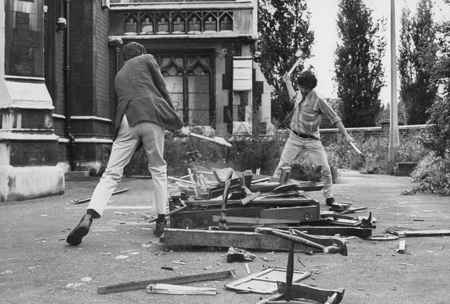 Taking a sledgehammer to hierarchy