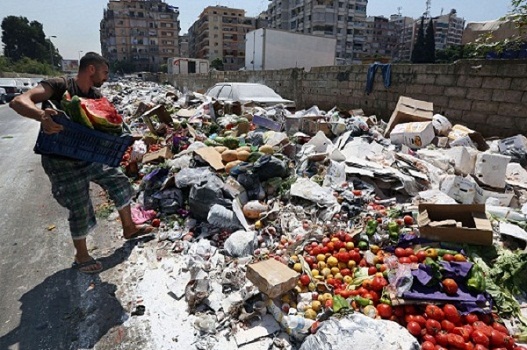 Social entrepreneurs tackle Lebanon's trash crisis